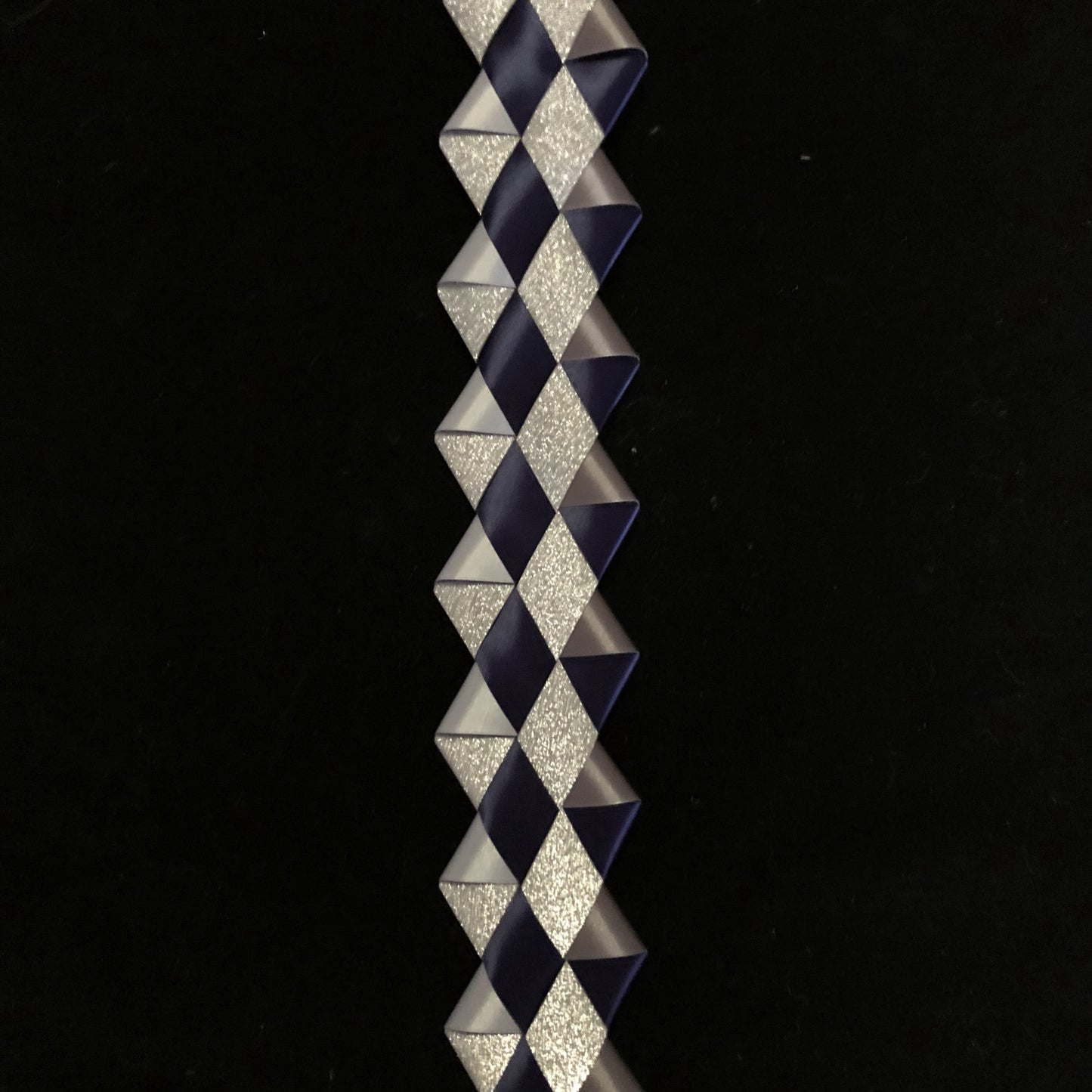 Mum Length Texas Diamond Braid made w/ Maroon Diamond Dust